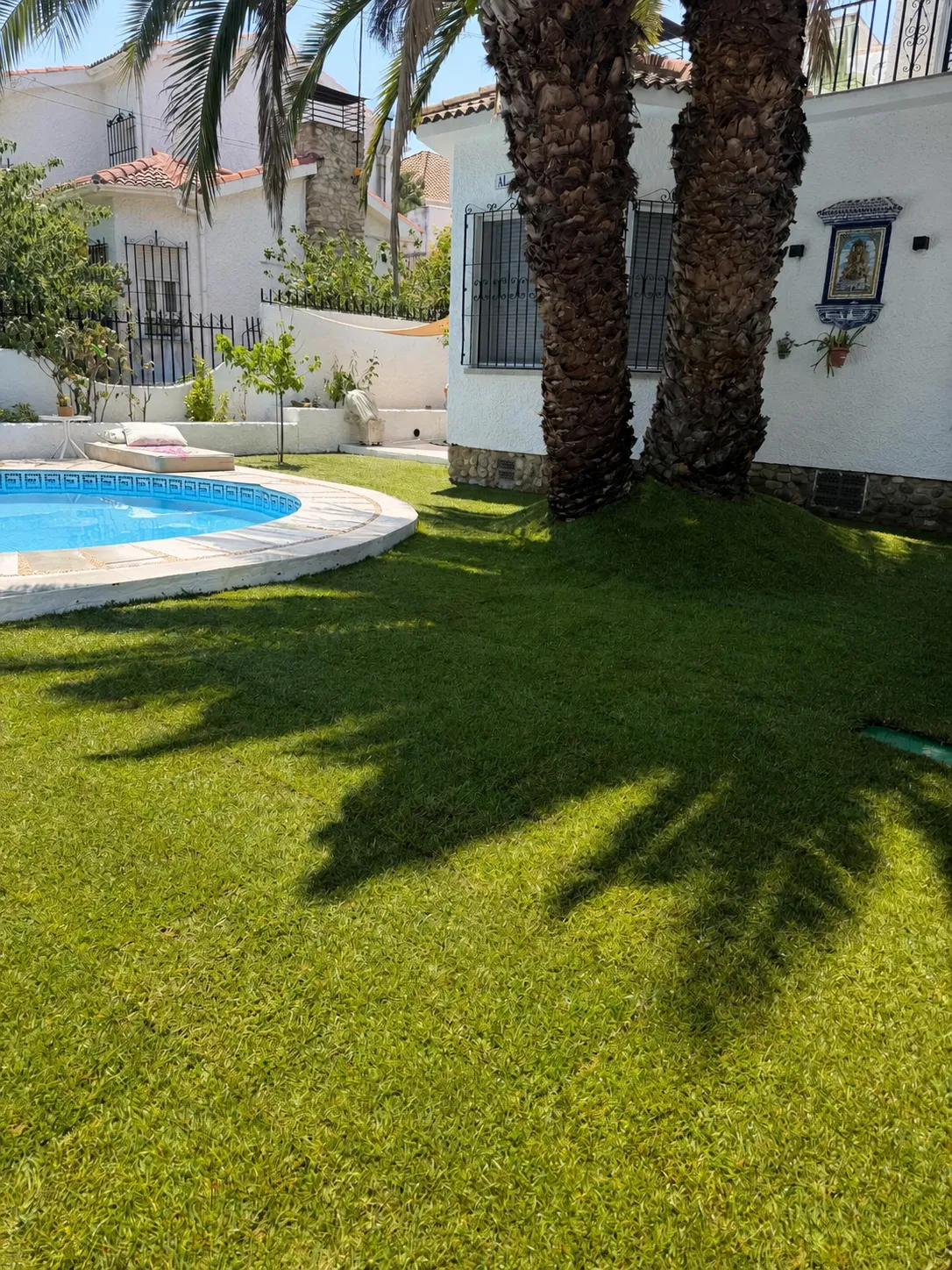 Equipo y medios de Jardinería Brunete en trabajo de jardinería